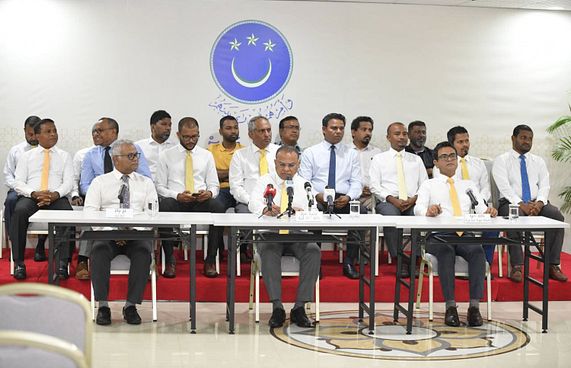 މަޖިލިހުގެގޮނޑި ގެއްލޭ ގާނޫނު އަލުން ގެންނަން ވިސްނަނީ