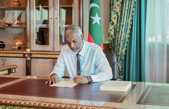 އިންޑަސްޓްރިއަލް ރިލޭޝަން ބިލު ތަސްދީގު ކުރައްވައިފި