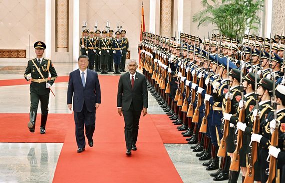 ރައީސް ޗައިނާ އަށް ފުރާވަޑައިގެންފި