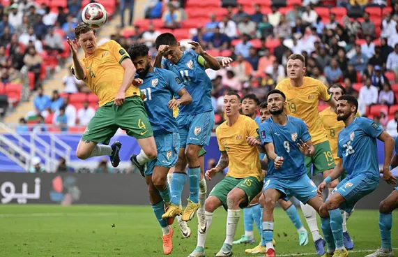 އޮސްޓްރޭލިއާ އަތުން ބަލިވީ އާދައިގެ ގޯސްތަކެއް ހެދިގެން