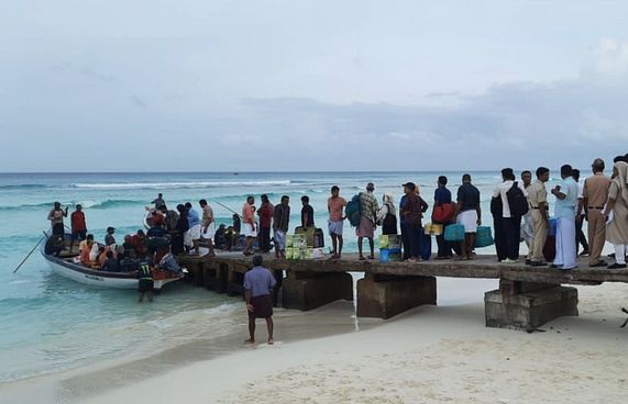 ޓޫރިޒަމަށްވުރެ ލަކްޝަދީބަށް ފެރީ ވެސް މުހިންމު!