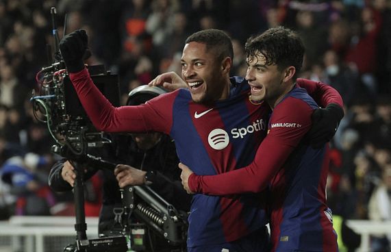 ބާސާގެ ކުރިމަގުގެ ތަރިއަކަށް ޒުވާން ރޯކީ ވާނެ: ޒަވީ