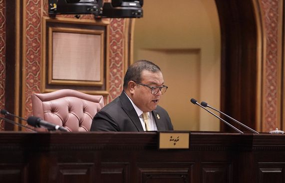 މަޖިލިސް ޖަލްސާ ނުބޭއްވުމުން މެންބަރުންގެ ކަންބޮޑުވުން!