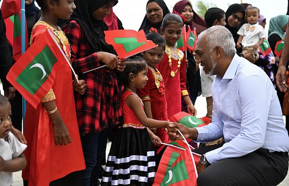 ތަރައްގީގައި އެއްވެސް ރަށެއް ތަފާތު ނުކުރާނަން: ރައީސް