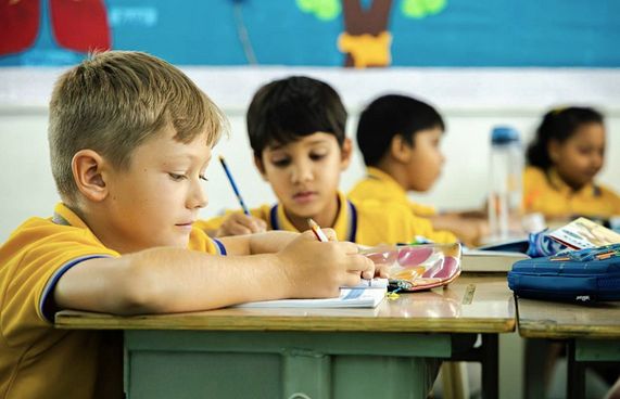 ބިލަބޮންގް އާއި ފިންލެންޑުގެ އެޑްމިޝަނަށް ހުޅުވާލަނީ