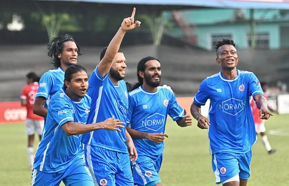 އެއްބުރުން މަސްއޮޑި އެއްވަނަ ޑިވިޝަނަށް!