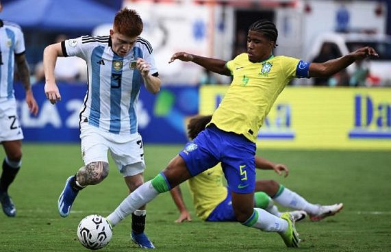 ޗެމްޕިއަން ބްރެޒިލް އޮލިމްޕިކްސްއަށް ކޮލިފައި ނުވި