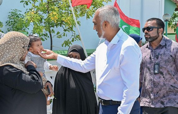 ދެ ކޮމަންޑޫ ގުޅާލުން މި އަހަރު ނިންމަނީ