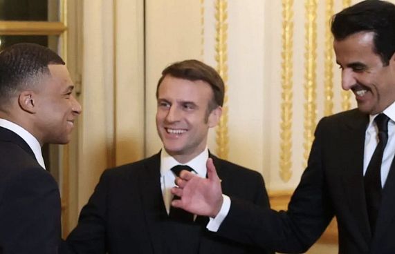 ފްރާންސްގެ ރައީސާއި ގަތަރު އަމީރުގެ ޖާފަތަށް އެމްބާޕޭ