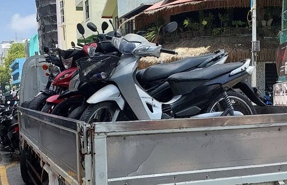 ނުގަވައިދުން ޕާކްކުރާ އުޅަނދުތައް ޓޯކުރަން ފަށައިފި