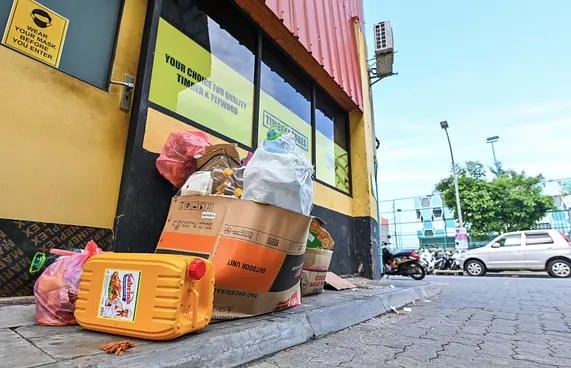 އަމިއްލަ ފަރާތްތަކުން ކުނި އުކާލުމަށް އުސޫލެއް ހަދަނީ