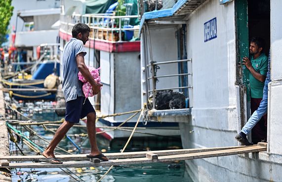 އިގްތިސާދީ އޮޑި ބީވިޔަ ނުދިނުމުގެ މަސައްކަތް ފެށުން