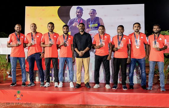 މެރަތަން ރަނާސްގެ ދުވުންތެރިންގެ ކާމިޔާބު ފާހަގަކޮށްފި