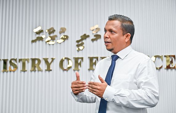 ލޯނުތަކަށް އެއް ބިލިއަން ރުފިޔާ ދައްކައިފި