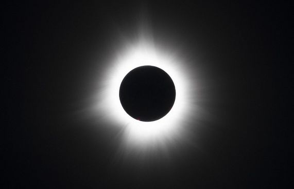 ރާއްޖެއަށް ފުރިހަމަ އިރުކޭތައެއް ފެންނަން 29 އަހަރު