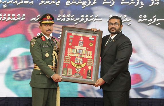 ސިފައިންގެ ޗީފް އަބްދުއްރަހީމް ރިޓަޔާކުރައްވައިފި