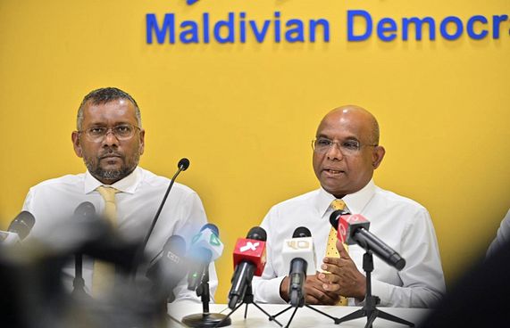 އިސްތިއުފާ ދިނުމުގެ ވިސްނުމެއް މި ވަގުތު ނެތް: ފައްޔާޒު