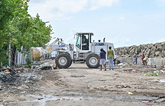 އިންޑަސްޓްރިއަލް ޒޯނުން ޕާކިން ސްލޮޓް ކުއްޔަށް ދެނީ