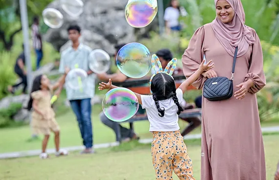 ދަރިންނަށް ދެ އަހަރު ފުރުމާ ހަމައަށް ހުސްވަގުތު ދެން ލިބޭނެ