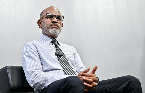 ނާޒިމް ވަކިކުރުމުގެ ބަހުސަަށް ދޭނީ 50 މިނެޓް
