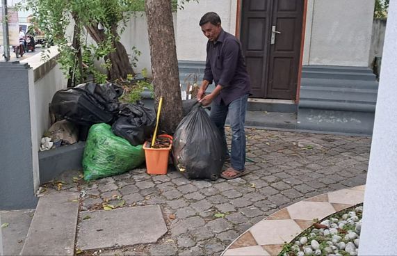 މާލެ ސިޓީގެ މިސްކިތްތައް ދެން ސާފުކުރާނީ ދިވެހިން