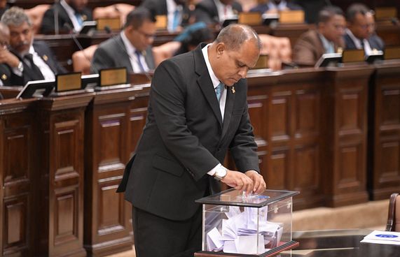 ޖޭއެސްސީގެ ރައީސް ކަމަށް މެމްބަރު ރިޒާ އިންތިހާބުކޮށްފި