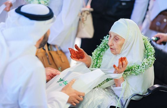 އުމުރުން 130 އަހަރުގައި ހައްޖަށް