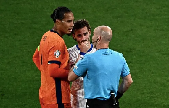 ފްރާންސާއި ނެދަލެންޑްސްއަށް ވެސް ފުރުސަތުތައް ބޭކާރު