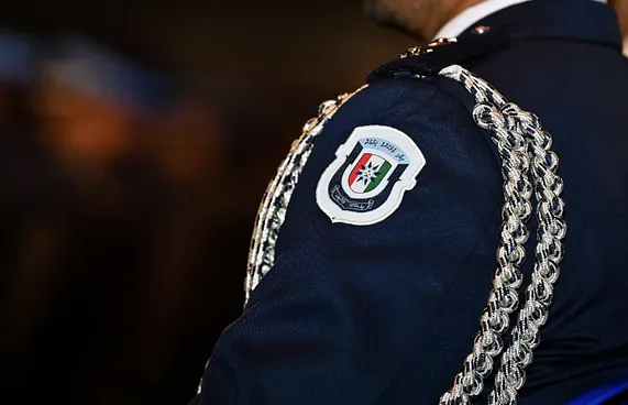 ރިޓަޔާޑް މީހުން މަގާމެއް އަދާކުރާނަމަ އަންގަން އެދިއްޖެ