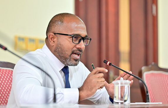 ބަންގްލަދޭޝްގެ ލޭބަރުންގެ ލިމިޓު އުވާލަން ހުށަހަޅަނީ