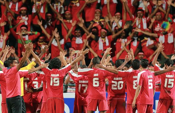 ފުޓްބޯޅަ އަލުން ދިރުވަން ސޮނީ ސްޕޯޓްސް އިން ކެމްޕޭނެއް