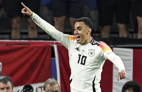 މުސިއާލާގެ ހިތްގައިމު ލަނޑަކާއެކު ޖަރުމަން ކުއާޓާއަށް