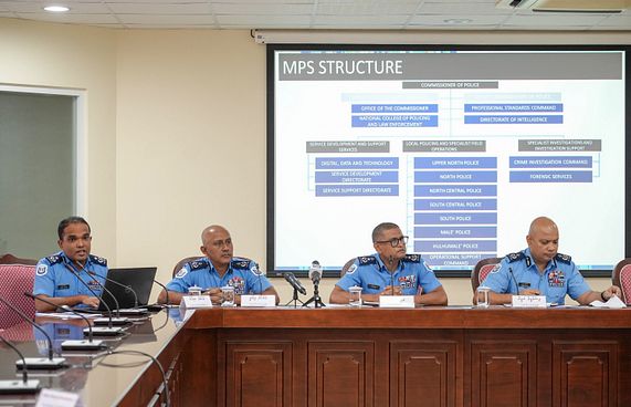 ޕޮލިސް ސްޓޭޝަންތަކަށް ވީ ގޮތެއް ބަލަން އޮޑިޓް ކުރަނީ