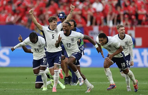 ތަށީގެ ފޭވަރިޓް އިންގްލެންޑް ސެމީގެ ޖާގަ ހޯދައިފި