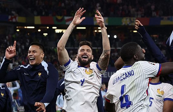 އެންމެ ގިނަ ގޯލްގެ ރެކޯޑާއެކު ޖިރޫ ގައުމީ ޓީމާ ދުރަށް