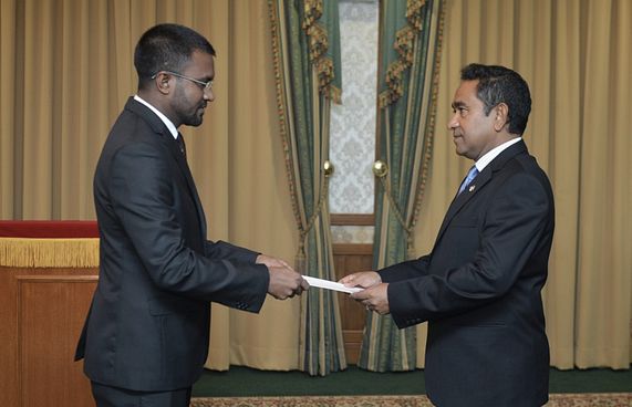 ފަނޑިޔާރުން ހައްޔަރުކުރުމުން ޔާމީނަށް ދައުވާ ކުރަންޖެހޭ