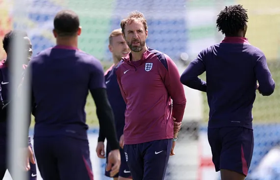 ސައުތުގޭޓްގެ އަމާޒަކީ އިހުތިރާމު ހޯދައިދިނުން