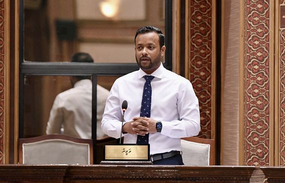 ފެނަކައަށް ދިން ނަރުދަމާގެ މަޝްރޫއުތައް އޮތީ ހުއްޓިފައި