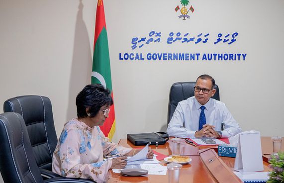 ކައުންސިލަރުންނަށް ޑިޕްލޮމެޓިކް ޕާސްޕޯޓްދޭން މަޝްވަރާއަށް