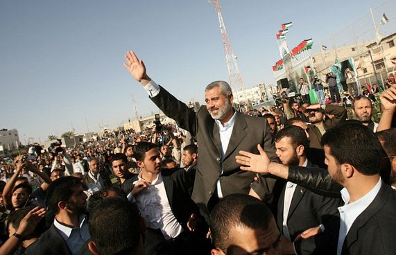 ހަނިއްޔާ ފަސްދާނުލުން ހުކުރު ދުވަހު ގަތަރުގައި