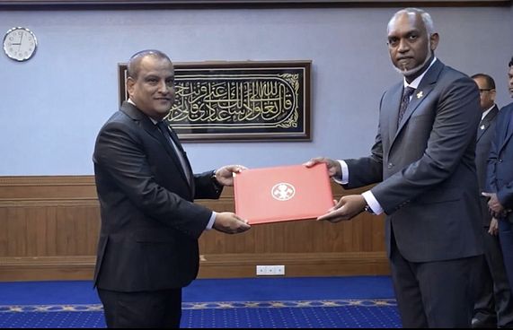 ގައްދޫ ކައުންސިލްގެ ރައީސްގެ މައްސަލަ ބަލަން އަންގައިފި