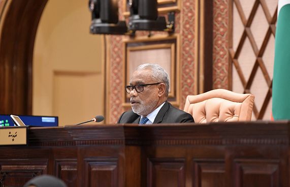 މެންބަރުންނަކީ "ބޮޓުން" ކަމަށް ސިފަ ނުކުރަން އެދިއްޖެ