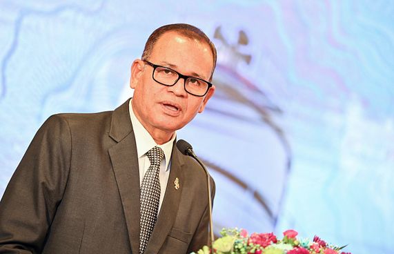 މަގު ބައްތިތައް މިންގަނޑަށް ފައްތަން ހަ މަސް ދީފި