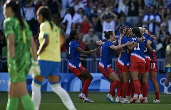 ރަން މެޑަލް އެމެރިކާއަށް، ބްރެޒިލަށް އޮތީ އިންތިޒާރު