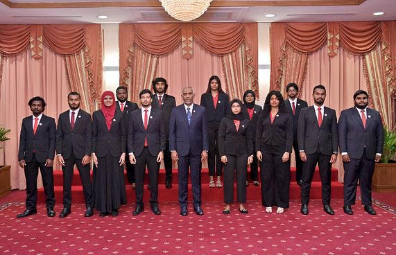 ރައީސަށް ލަފާ ދޭން ޒުވާން 15 މެމްބަރުންގެ ކޮމިޓީއެއް