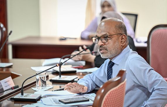 ވެންޓިލޭޓަރު މައްސަލާގައި ރެޑް ނޯޓިސް ނެރެން އެދެފި