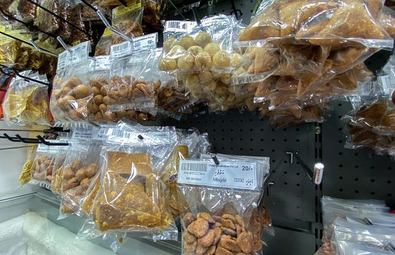 ލޭބަލް ކުރުމުގެ ގަވާއިދާ ޚިލާފަށް ކާބޯތަކެތި ވިއްކަނީ!