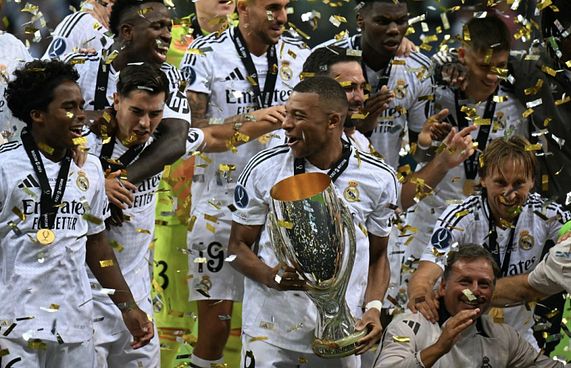 ސުޕަ ކަޕްގެ ތައްޓާއެކު އެމްބާޕޭއަށް ހުވަފެނީ ފެށުމެއް