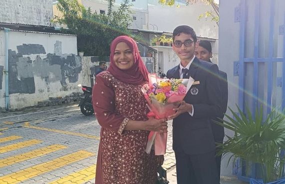 އިއްޒުއްދީންގެ ޕްރިންސިޕަލް ނާދިރާ ދަރުމަވަންތައަށް