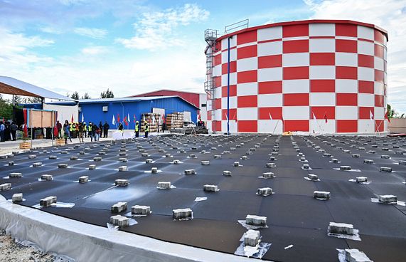 ހިދުމަތްތައް ދިނުމަށް ކުރަންޖެހޭ ހޭދަ މައްޗަށް